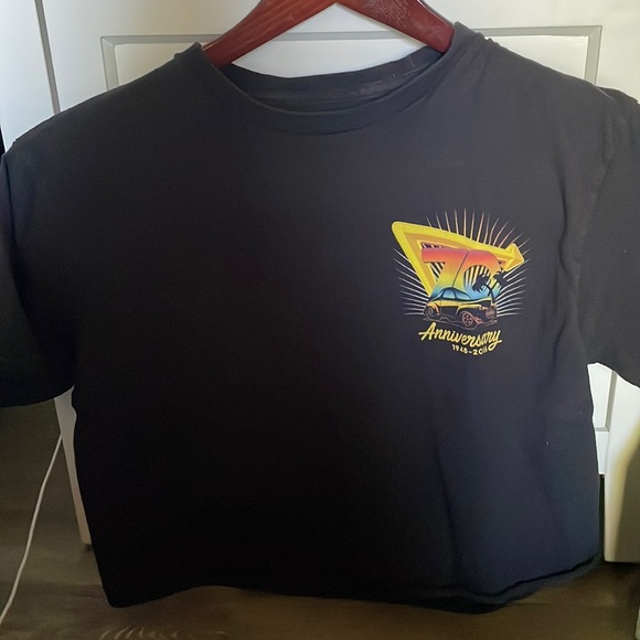 In and out 70 year anniversary cropped tee - Picture 1 of 2